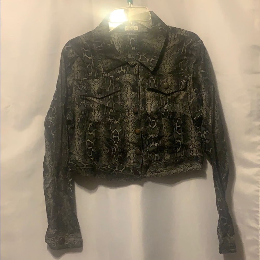 Crop top long sleeve jacket